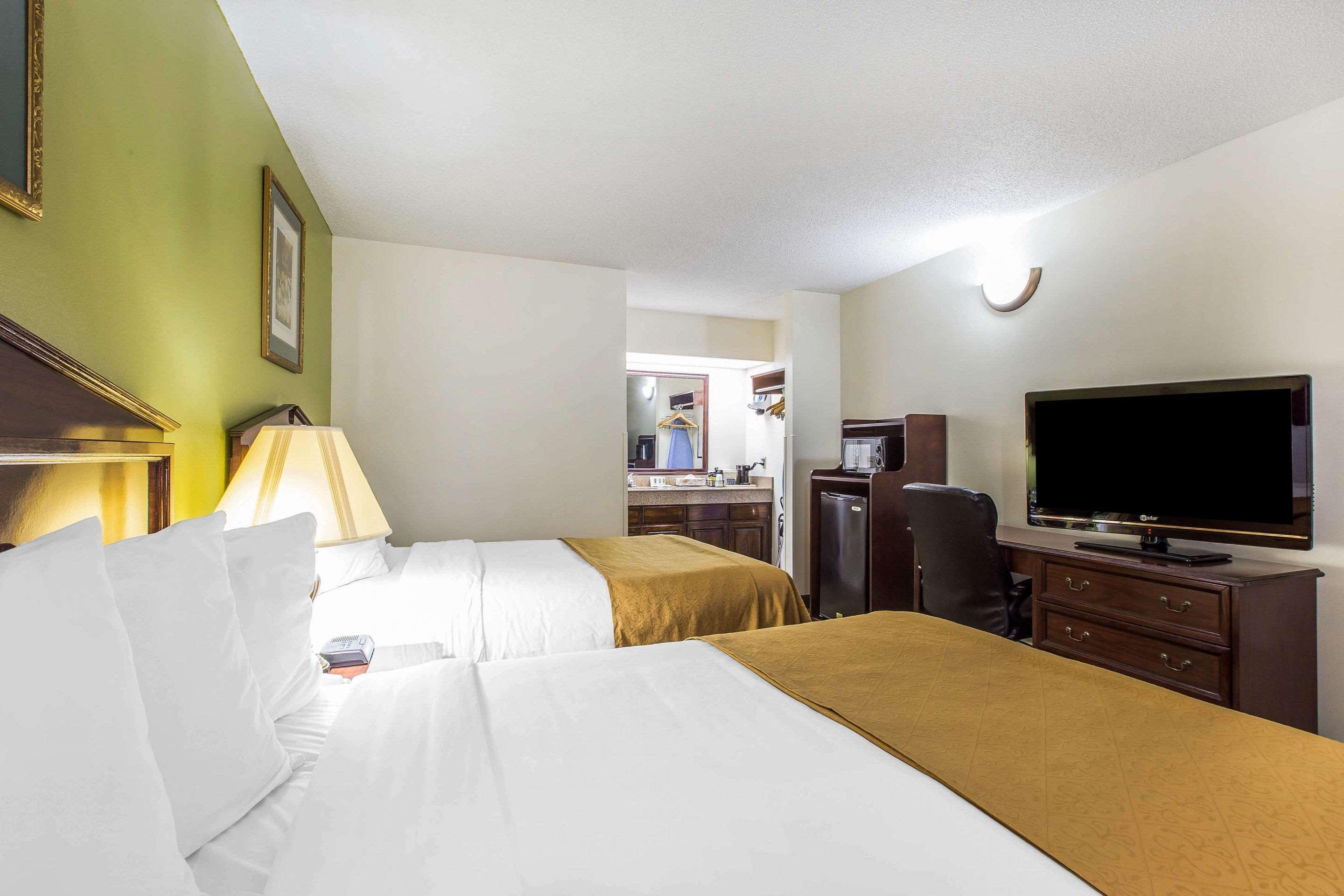 Quality Inn Eastman Exteriér fotografie